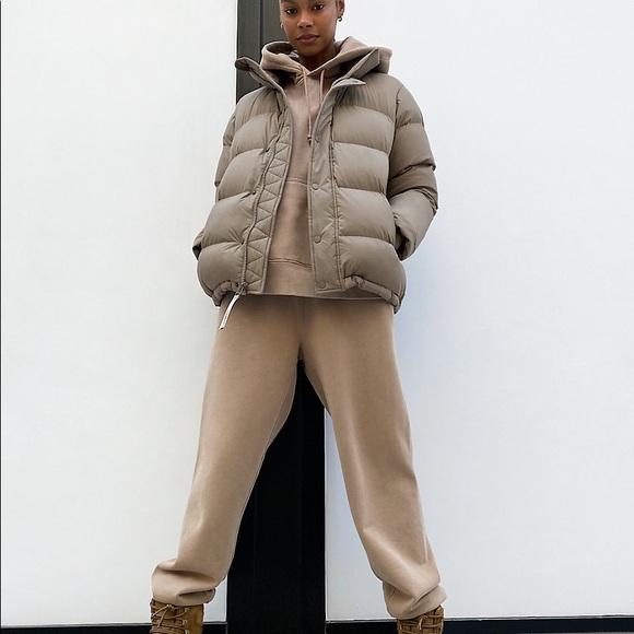 Aritzia Superpuff - Modern Taupe - Picture 3 of 10